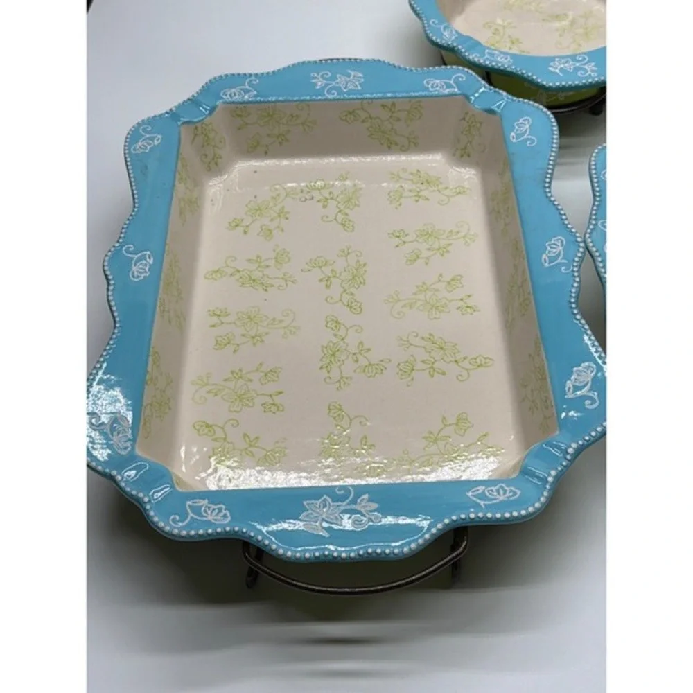 Temptations Floral Lace Blue‎ Ceramic Bakeware Set 3 Pieces with Metal Racks